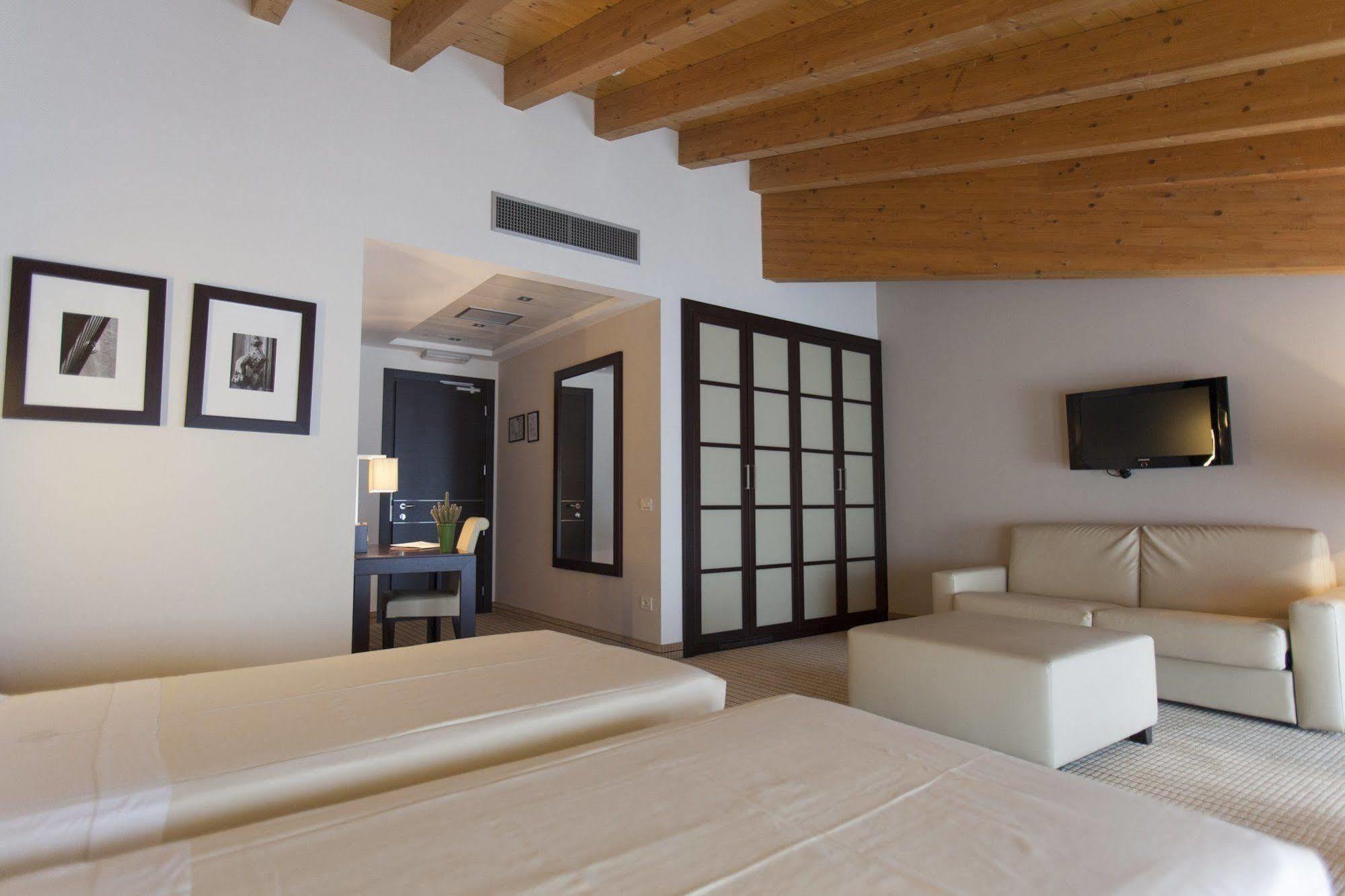 Hotel & Residence Villa Bartolomea Extérieur photo